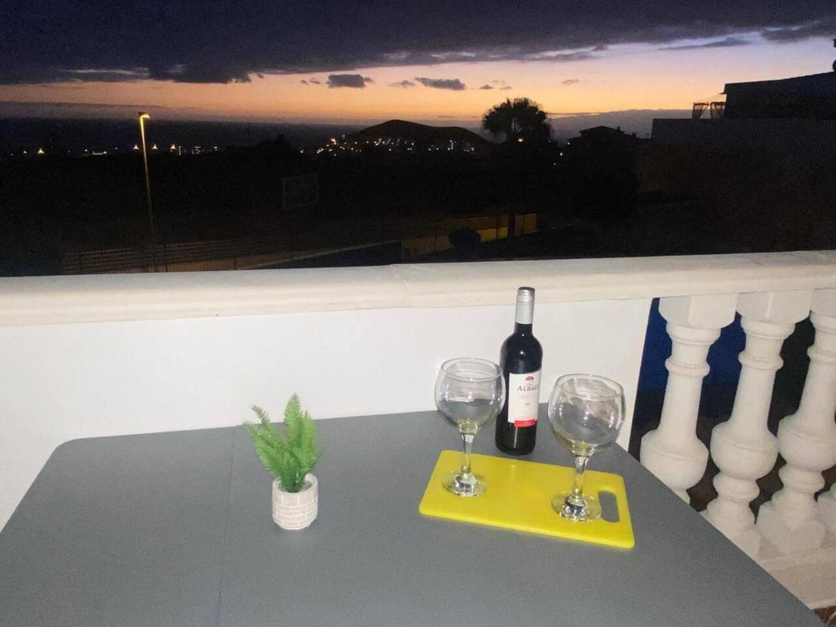 1 Bedroom Giuly Sea Views In Los Cristianos Los Cristianos  Ngoại thất bức ảnh